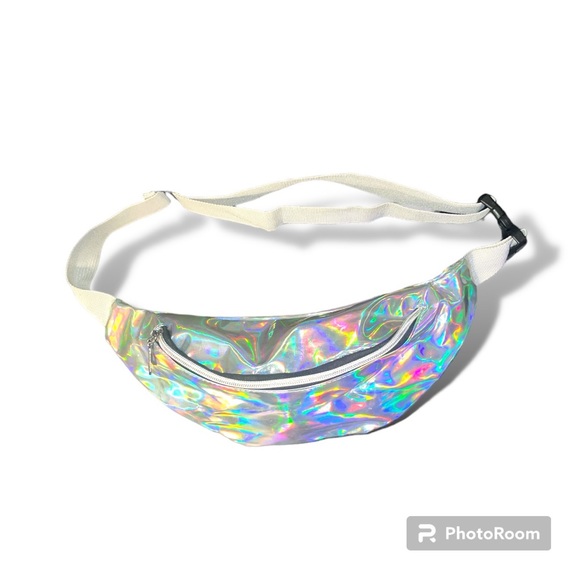 Silver hieroglyphic fanny pack - Picture 3 of 3